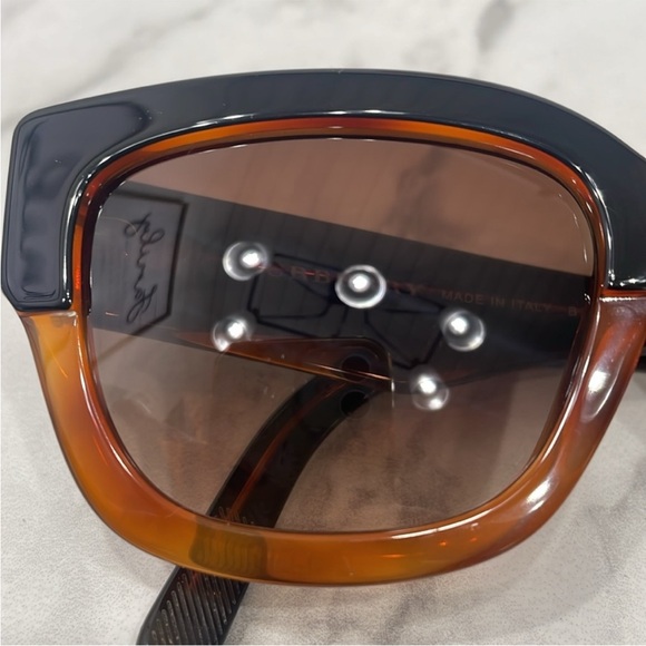 BURBERRY 4252 Sunglasses - Picture 10 of 12